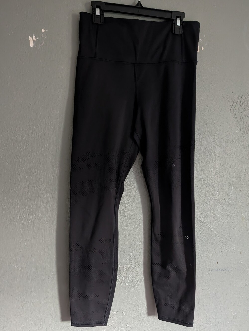 Athleta Persistence Laser Cut 7/8 Tight